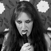 Kerie Alice Cooper costume